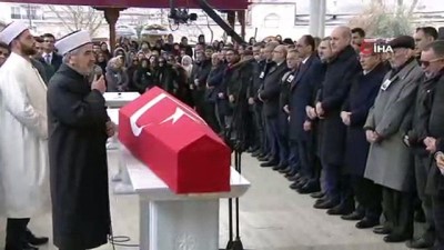 giyabi cenaze namazi - İSTANBUL-EK) Prof. Dr. Beril Dedeoğlu son yolculuğuna uğurlandı  Videosu