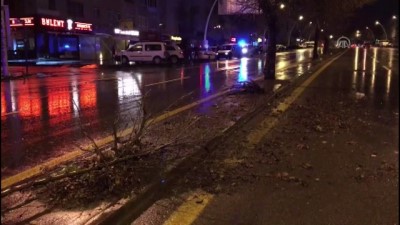 Alkollü sürücü park halindeki araçlara çarptı - ANKARA 