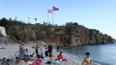 gunesli hava - Mart ayında deniz keyfi - ANTALYA  Videosu