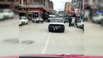 efes -  Bagajdan sarkan bir çift bacak görenler şaşırdı  Videosu