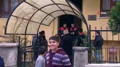 hastane -  Başkent'te 'yasak aşk' kavgası: 1 yaralı Videosu
