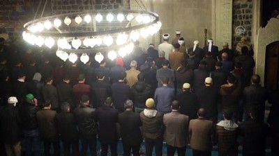 giyabi cenaze namazi - Yeni Zelanda'daki iki camiye yönelik terör saldırısı - DİYARBAKIR  Videosu