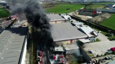 kirkoy -  Arnavutköy'de kimyasal fabrikasında yangın havadan görüntülendi  Videosu
