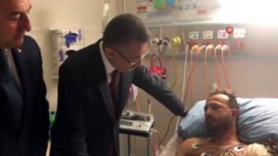  Cumhurbaşkanı yardımcısı Fuat Oktay ve Dışişleri Bakanı Mevlüt Çavuşoğlu hastane ziyaretinde bulundular 