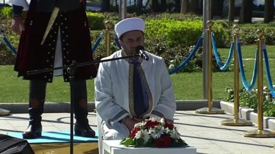 akkale - Şehitler Abidesi'nde Tören - Kur'an-ı Kerim tilaveti ve dua - ÇANAKKALE Videosu