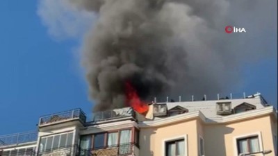 ayasofya -  Sultanahmet'te 2 otelin çatı katı yandı Videosu