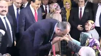 Adalet Bakanı Gül, huzurevini ziyaret etti - BOLU