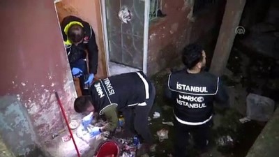 Polisten uyuşturucu satıcılarına operasyon - İSTANBUL 