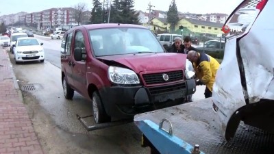  İnegöl'de zincirleme kaza: 1 yaralı