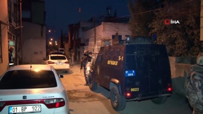 ozel harekat polisleri -  Adana'da HDP'ye PKK operasyonu: 12 gözaltı  Videosu