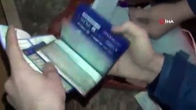 oto hirsizlari -  Çete liderinin evinde duvara çizili resim polis hayrete düşürdü Videosu