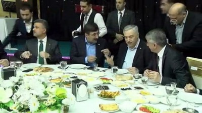 hedef tahtasi - Cevdet Yılmaz: 'Ekonomik istikrarın temeli, siyasi istikrardır' - ELAZIĞ Videosu