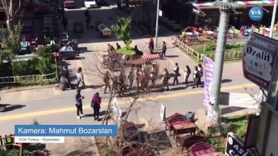 polis mudahale - Diyarbakır'da Kadın Protestosuna Polis Müdahalesi Videosu