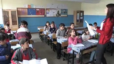 yabanci ogrenci - İngilizcelerini geliştirmek için 'mektup arkadaşlığı' yapıyorlar - VAN  Videosu