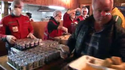  Kızılay Acıpayam deprem bölgesinde 2 bin kişiye yemek dağıttı