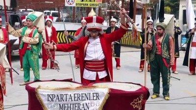 klasik araba - MHP Genel Başkanı Bahçeli, Isparta Belediyesi'ni ziyaret etti Videosu