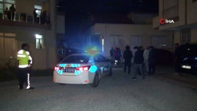 alkollu surucu -  Polisin 'dur' ihtarına uymayan sürücü çarptığı duvarda asılı kaldı Videosu