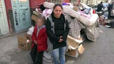 yardim cagrisi -  Üç çocuğu ve eşyalarıyla birlikte sokağa atıldı  Videosu
