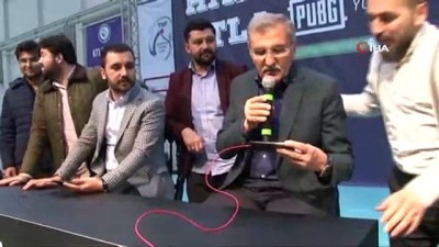 kahkaha -  Beykoz Belediye Başkan Adayı Murat Aydın, oyun turnuvasına katılıp PUBG oynadı  Videosu