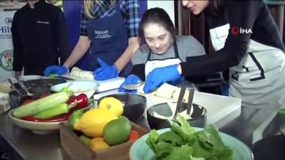 bagimsizlik -  Down sendromlu gençler 'şef' oldu  Videosu