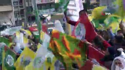nevruz kutlamasi -  İzmir’deki nevruz kutlamasında PKK propagandasına 16 gözaltı Videosu