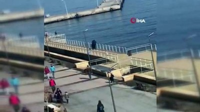 kucuk cocuk - Küçük çocukları dilendiren şahıs kamerada  Videosu