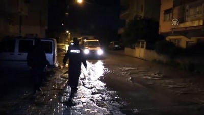 icme suyu - Su borusu patlayınca yolda göçük oluştu - ADANA  Videosu