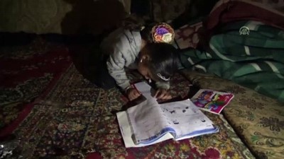 oyuncak ayi - Suriye'de çocuklar yer altında büyüyor (3) - İDLİB  Videosu