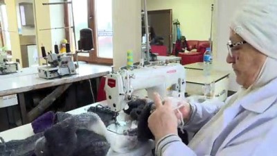 81 yaşındaki 'mavi melek' şimdi de Darülaceze sakinlerine destek oluyor - İSTANBUL 