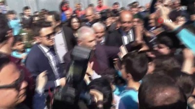  Binali Yıldırım Kartallılarla bir araya geldi