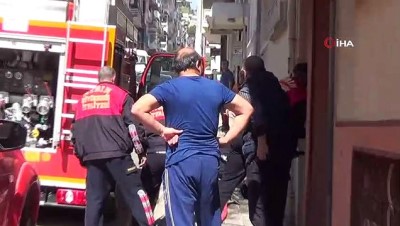  Bodrum katta çıkan yangın paniğe neden oldu