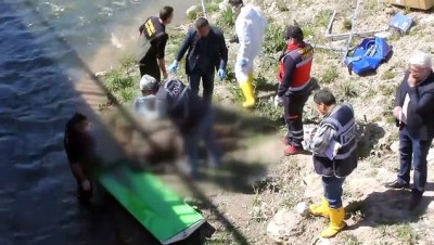 Çayda erkek cesedi bulundu - KÜTAHYA