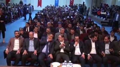 Şanlıurfa Milletvekili Gürpınar öğrencilerin tiyatro davetini geri çevirmedi 