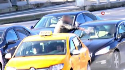  Sürücülere zor anlar yaşatan cam silicilere operasyon 