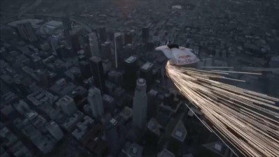 : Los Angeles semalarında insan meteorlar kaydı