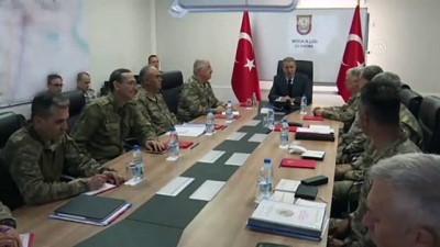 askeri helikopter - Bakan Akar ve komutanlar sınırın sıfır noktasında - KİLİS  Videosu