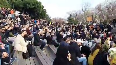 mehter takimi - Sultanahmet Meydanı'nda mehter gösterisi - İSTANBUL Videosu