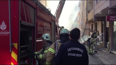 Üsküdar'da çatı yangını - İSTANBUL