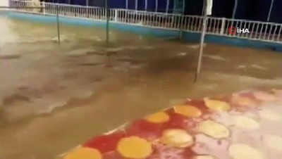 sel felaketi -  - Irak’ın Basra Kentinde Sel Felaketi: 1 Ölü Videosu
