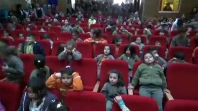 dera - Milli Eğitim Bakanı Selçuk, öğrencilere satranç takımı dağıttı - ANKARA Videosu