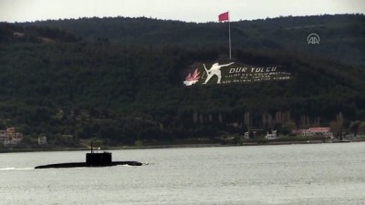 sahil guvenlik - Rus denizaltısı Çanakkale Boğazı'ndan geçti - ÇANAKKALE Videosu