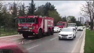 kirkoy - Bakırköy'deki alt geçide tır sıkıştı - İSTANBUL  Videosu