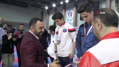 sivil toplum kurulusu -  Hamza Yerlikaya, Nevşehir KADEM’i ziyaret etti Videosu