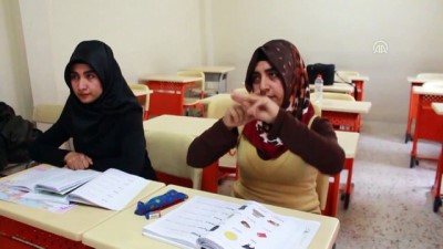isitme engelliler - İşaret diliyle okuma yazma öğreniyorlar - SİİRT Videosu