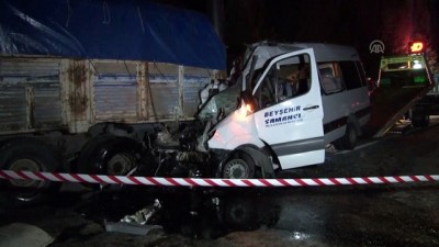 yolcu minibus - Konya'da trafik kazası: 2 ölü, 11 yaralı (3)  Videosu