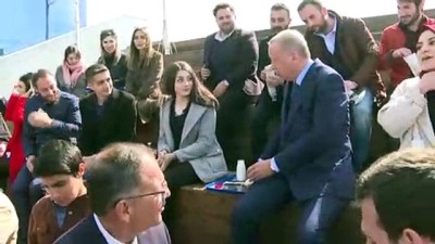 Cumhurbaşkanı Erdoğan, gençlerle döner yedi (2) - ANKARA