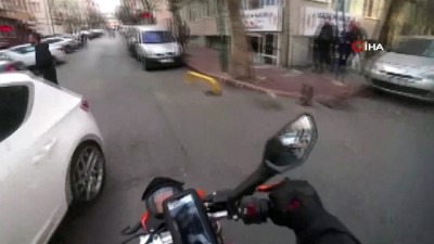 kucuk kiz - İstanbul’da küçük kız motosikletin altında kalmaktan kıl payı kurtuldu  Videosu