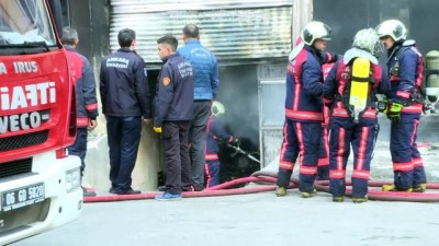 iskit - İskitler Ata Sanayi Sitesi'nde 3 katlı metruk binada yangın : 5 ölü (2) - ANKARA  Videosu