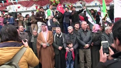  - Suriye halkından Türk askerine destek gösterisi
- 'Fırat’ın doğusundaki operasyonu sabırsızlıkla bekliyoruz'