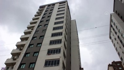 Balkondan düşen kadın öldü - ADANA
